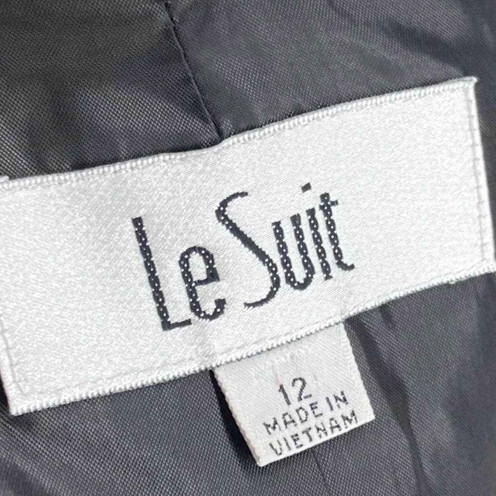Le Suit brand le